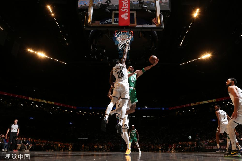 在激烈的比 在激烈的比